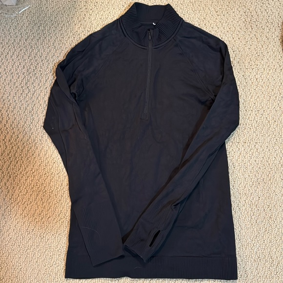 Lululemon , Restless half zip , size 8 , EEUC - Picture 1 of 3
